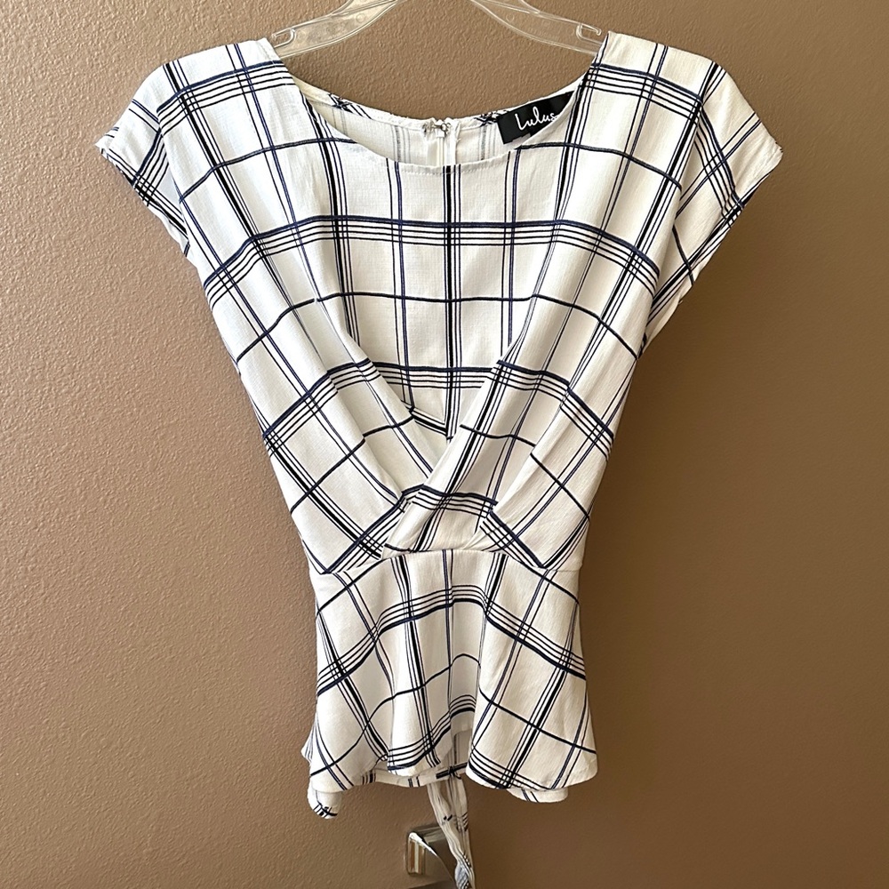 Lulus White Plaid Tie Peplum Capped Sleeve Blouse